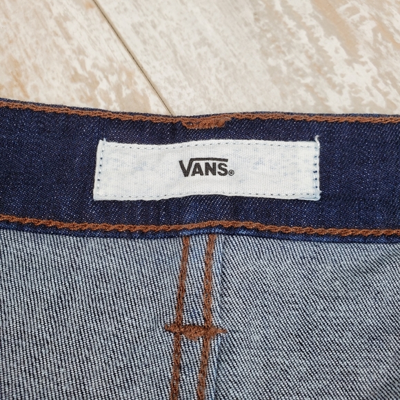 Vans Boyfriend Cuff Shorts - Picture 4 of 8